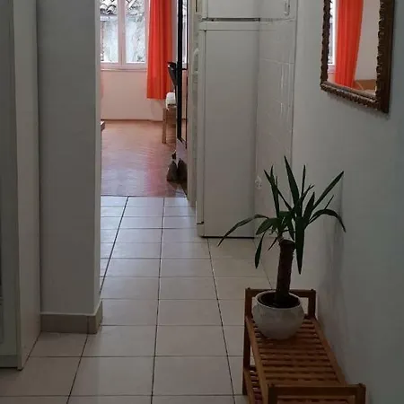 Studio 2